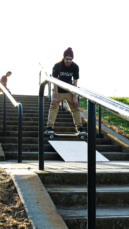 Dragan Logo Short Sleeve in Black